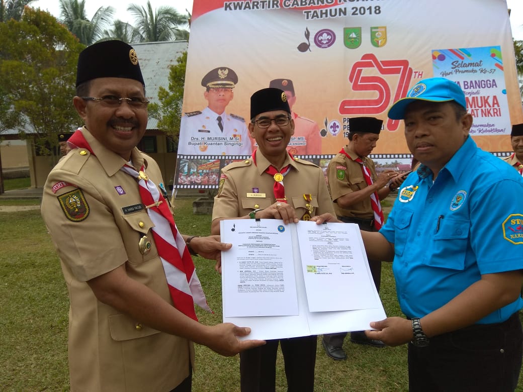 KWARCAB GERAKAN PRAMUKA KUANTAN SINGINGI TEKEN MOU DENGAN BNNK KUANSING KWARCAB GERAKAN PRAMUKA KUANTAN SINGINGI TEKEN MOU DENGAN BNNK KUANSING